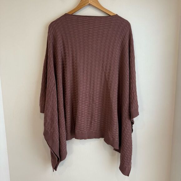 Lululemon Divinity Poncho in Spanish Oak - Picture 13 of 13